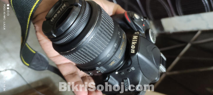 Nikkon D3200